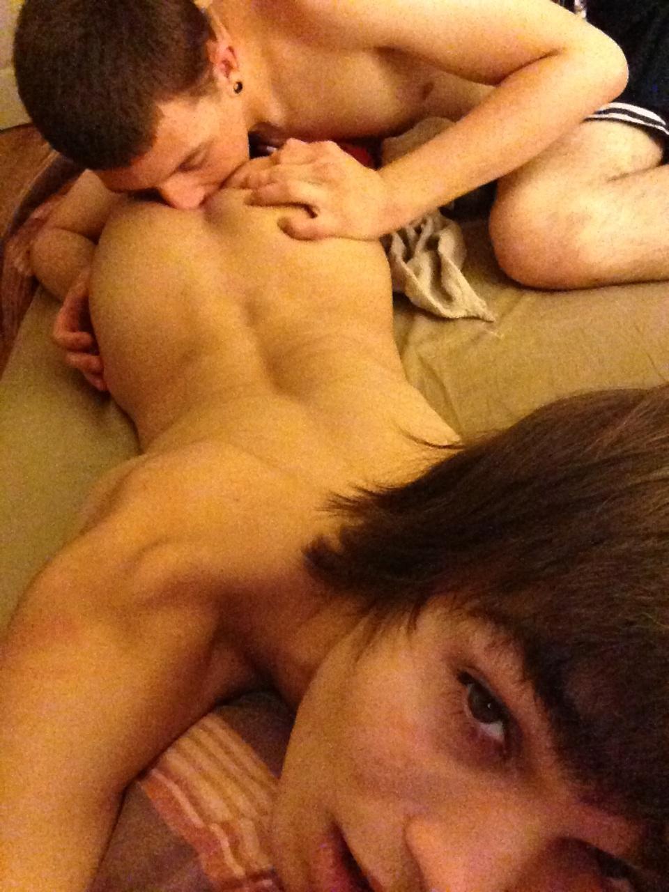 sex selfies young gay boys